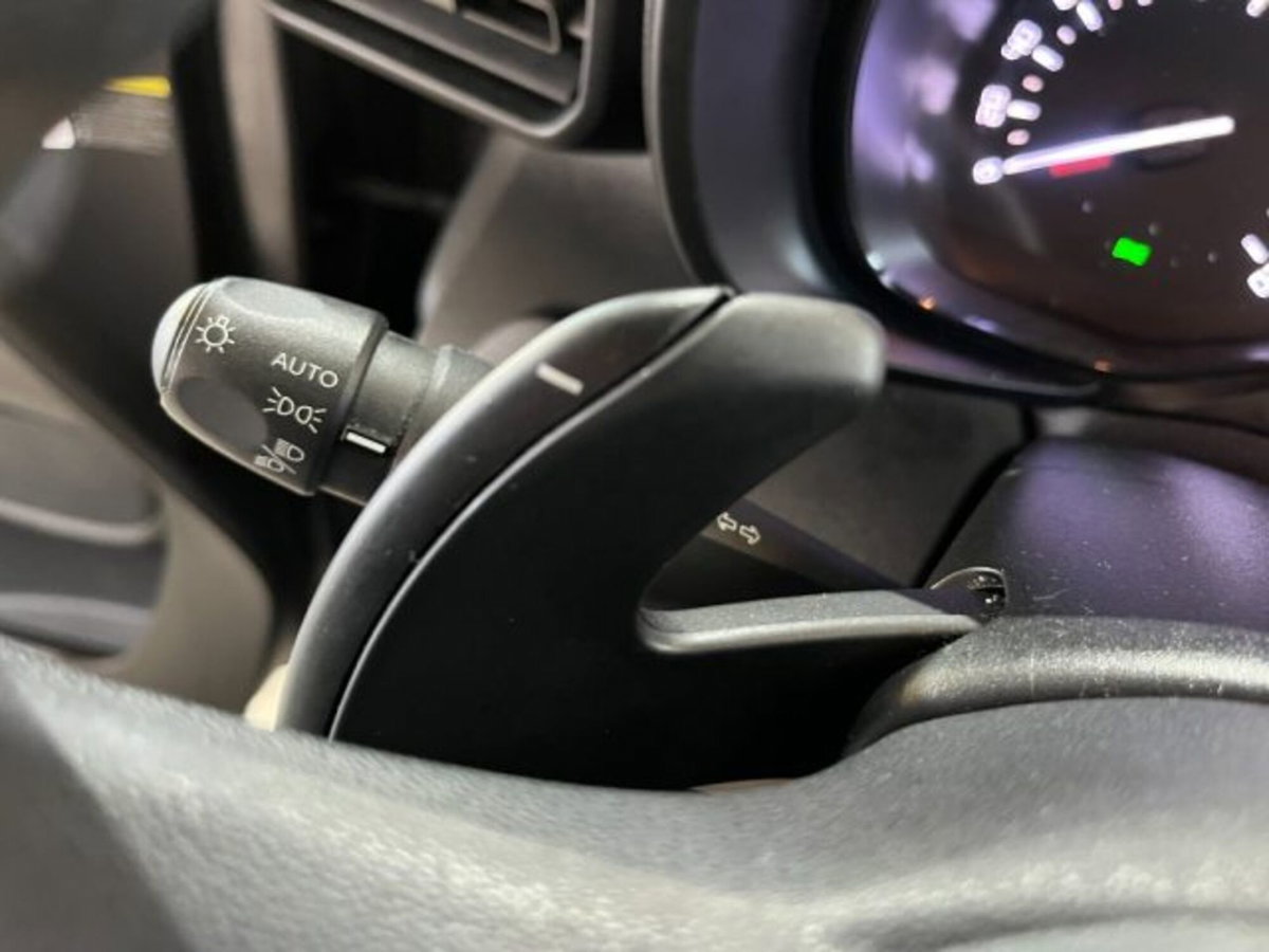 Citroen Berlingo BlueHDi 130 Stop&Start EAT8 M Feel (18)