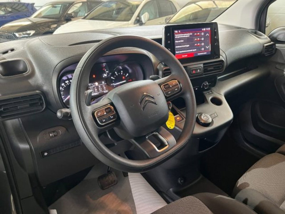Citroen Berlingo BlueHDi 130 Stop&Start EAT8 M Feel (9)