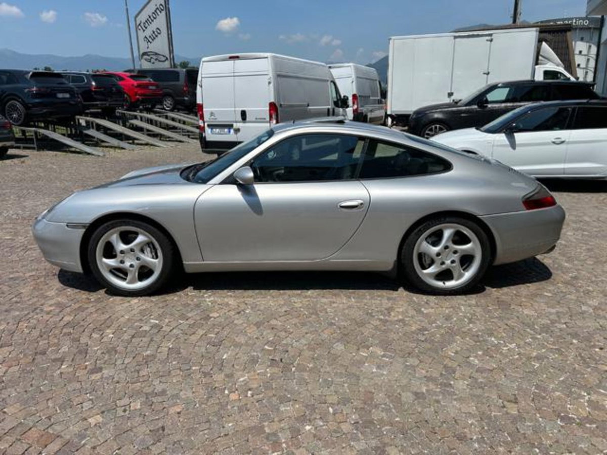 Porsche 911 Coupé Carrera 4 cat (3)