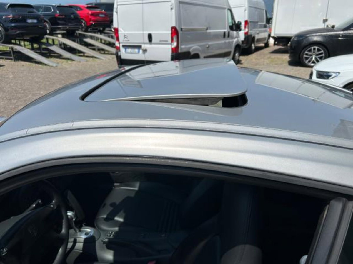 Porsche 911 Coupé Carrera 4 cat (7)