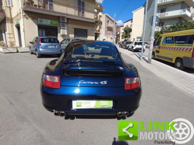 Porsche 911 Coupé Carrera 4S (7)
