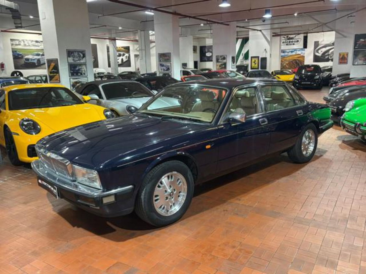 Jaguar Sovereign 4.0 cat automatic