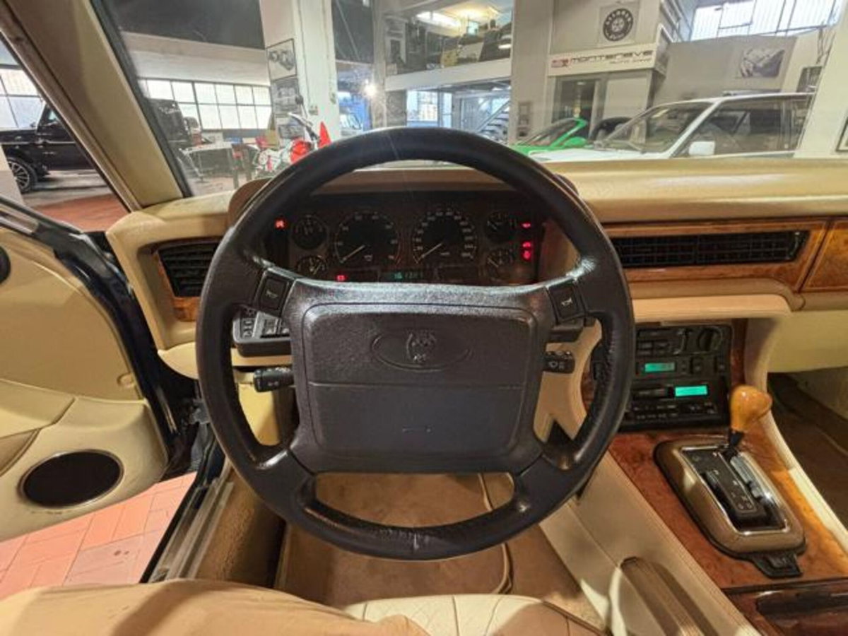 Jaguar Sovereign 4.0 cat automatic (10)
