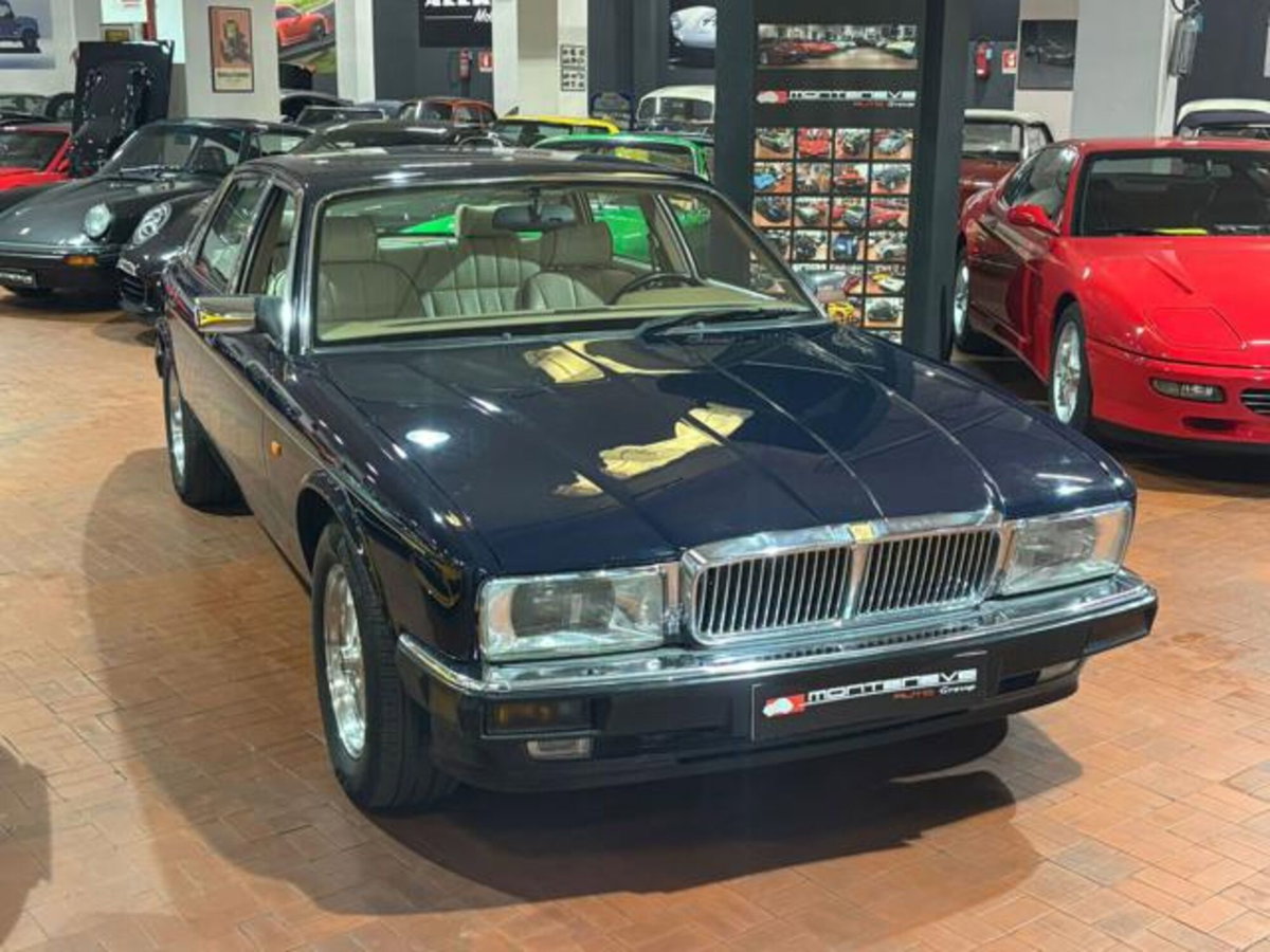 Jaguar Sovereign 4.0 cat automatic (16)