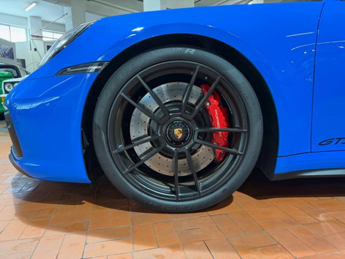 Porsche 911 Coupé Coupe 3.0 Carrera 4 GTS (15)