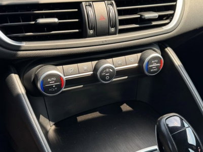 Alfa Romeo Giulia 2.2 Turbodiesel 150 CV AT8 Super (11)