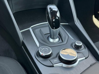 Alfa Romeo Giulia 2.2 Turbodiesel 150 CV AT8 Super (16)