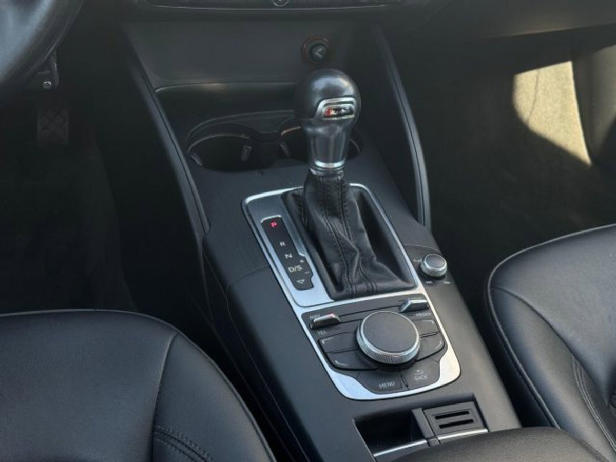 Audi A3 Sportback 1.6 TDI clean diesel S tronic Attraction (11)