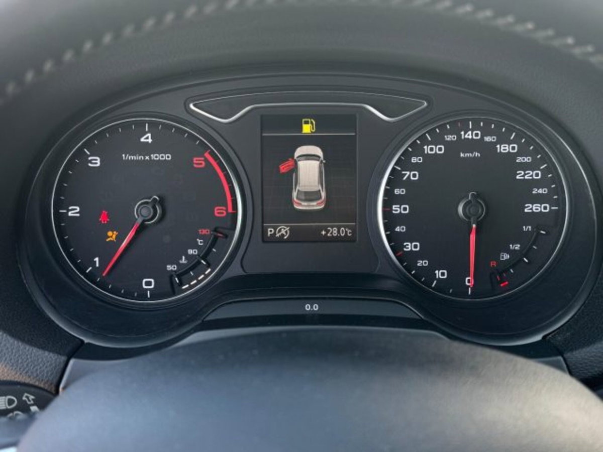 Audi A3 Sportback 1.6 TDI clean diesel S tronic Attraction (13)