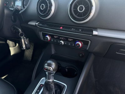 Audi A3 Sportback 1.6 TDI clean diesel S tronic Attraction (17)