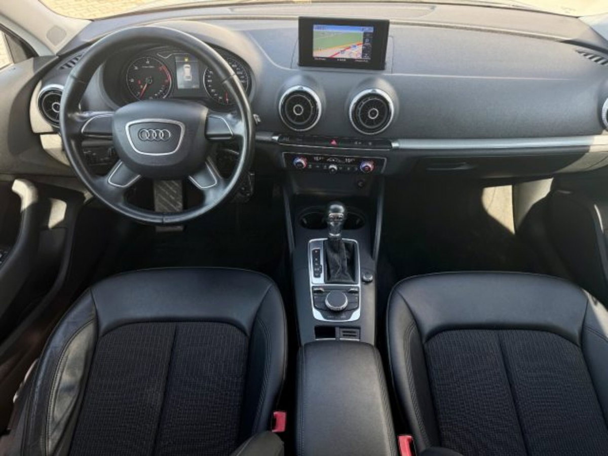 Audi A3 Sportback 1.6 TDI clean diesel S tronic Attraction (5)