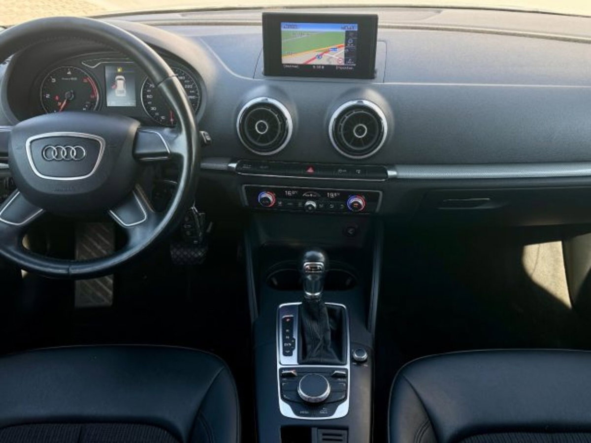 Audi A3 Sportback 1.6 TDI clean diesel S tronic Attraction (6)