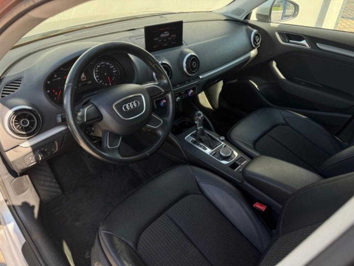 Audi A3 Sportback 1.6 TDI clean diesel S tronic Attraction (9)