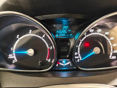 Ford Fiesta 1.5 TDCi 75CV 5 porte Titanium (7)