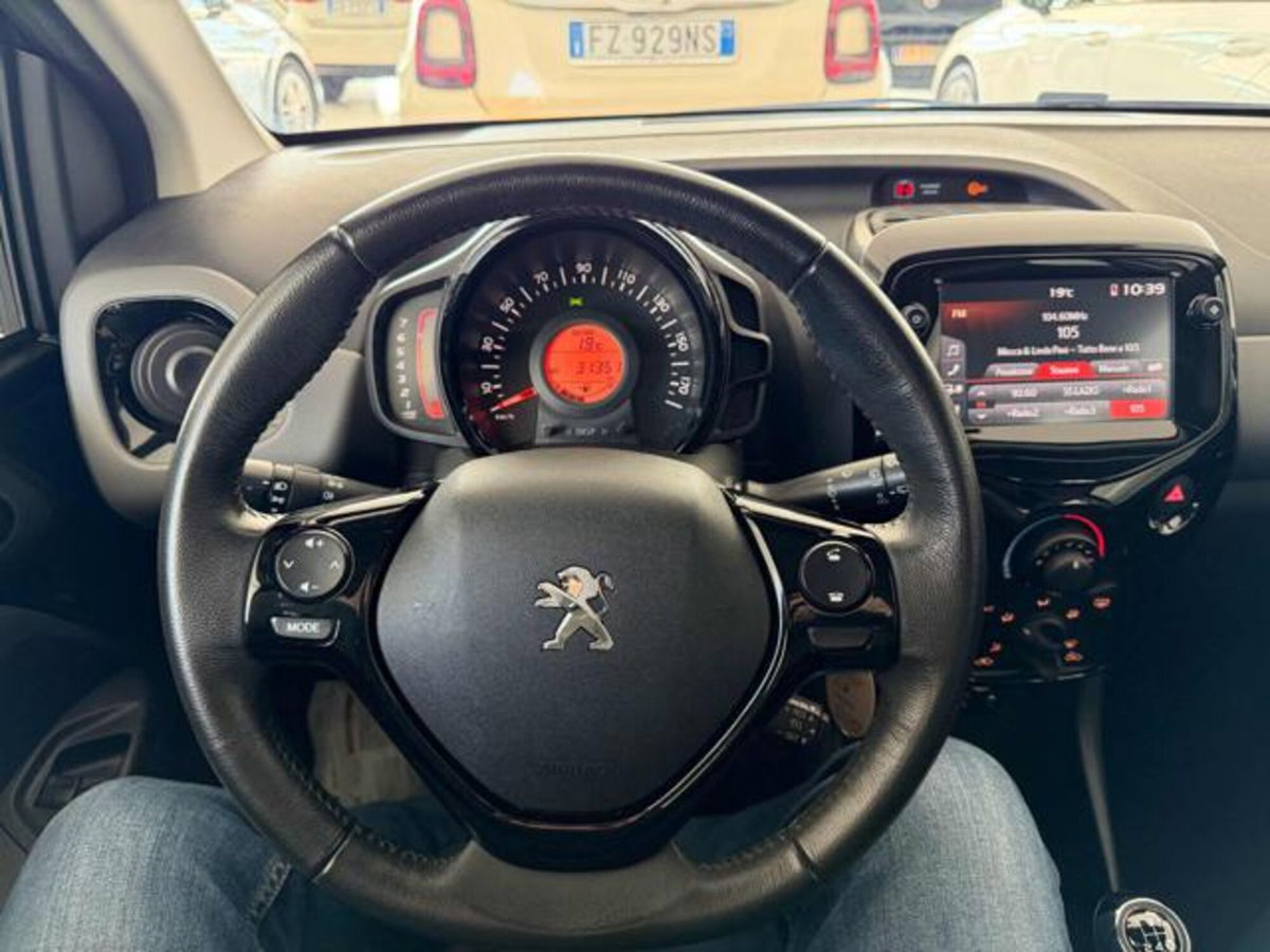 Peugeot 108 72 5 porte Style (8)