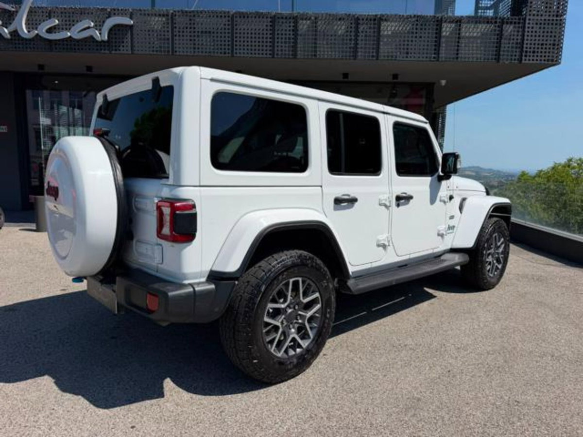 Jeep Wrangler Unlimited 2.0 PHEV ATX 4xe Sahara (3)