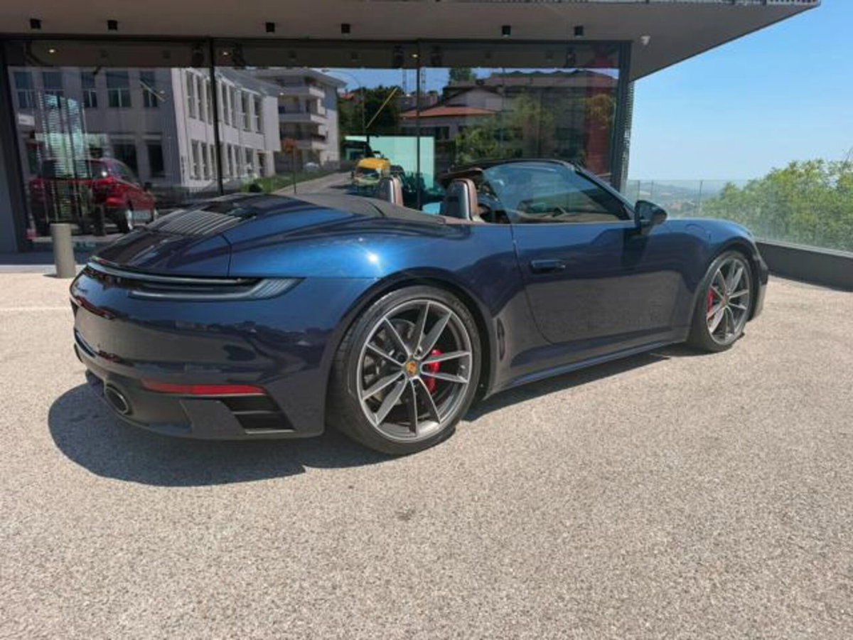 Porsche 911 Cabrio Cabrio 3.0 Carrera 4S (6)