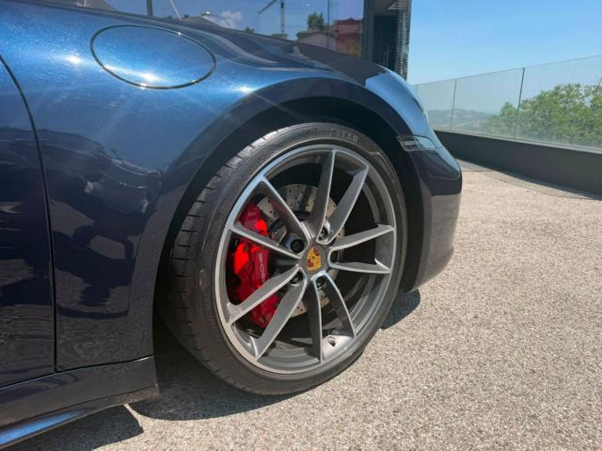 Porsche 911 Cabrio Cabrio 3.0 Carrera 4S (7)