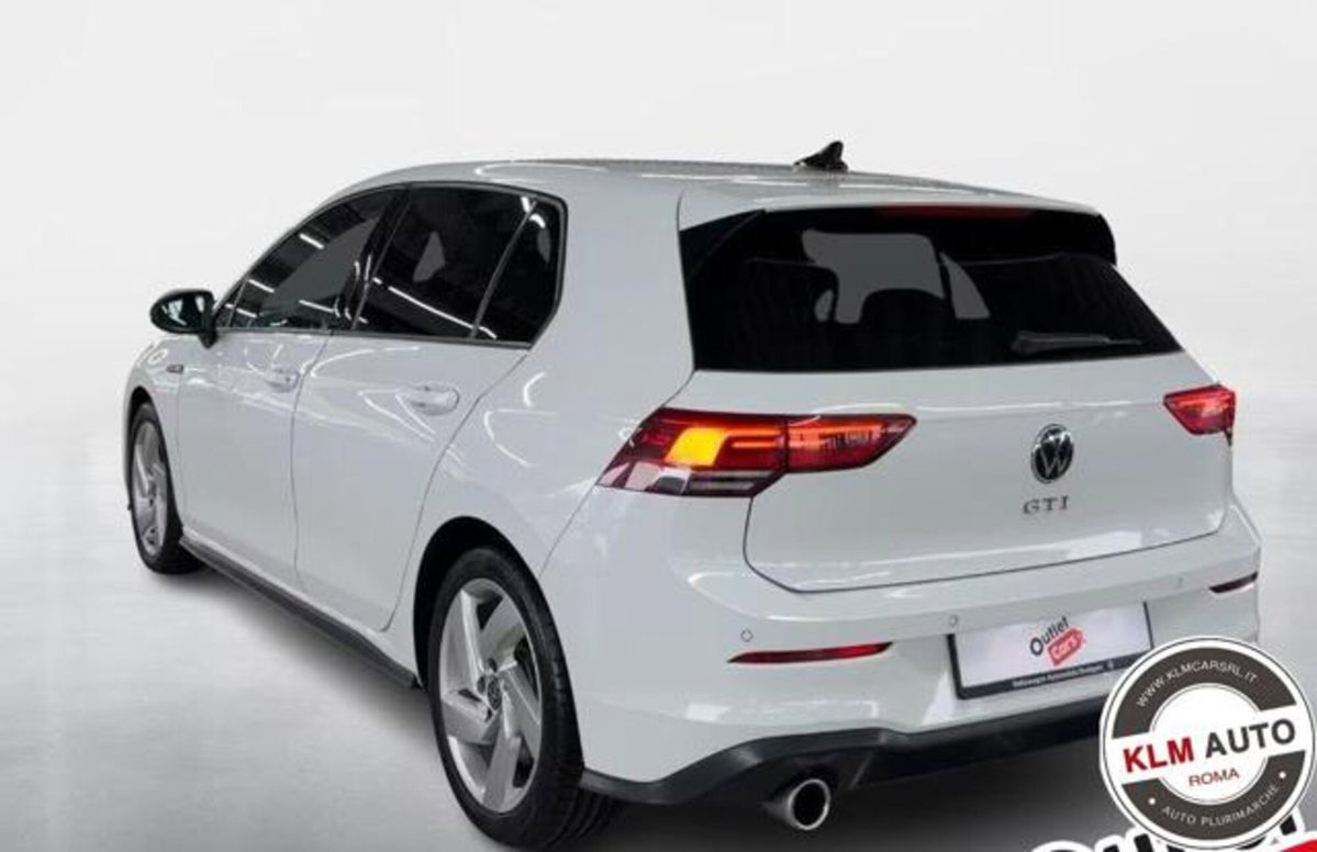 Volkswagen Golf 2.0 tsi GTI MT Ultimate 245cv (2)
