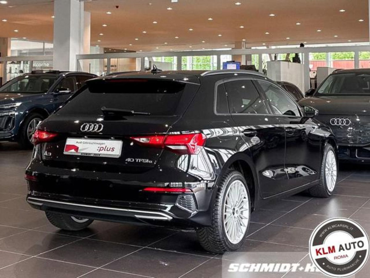 Audi A3 Sportback 40 TFSI e S tronic Business Advanced (2)