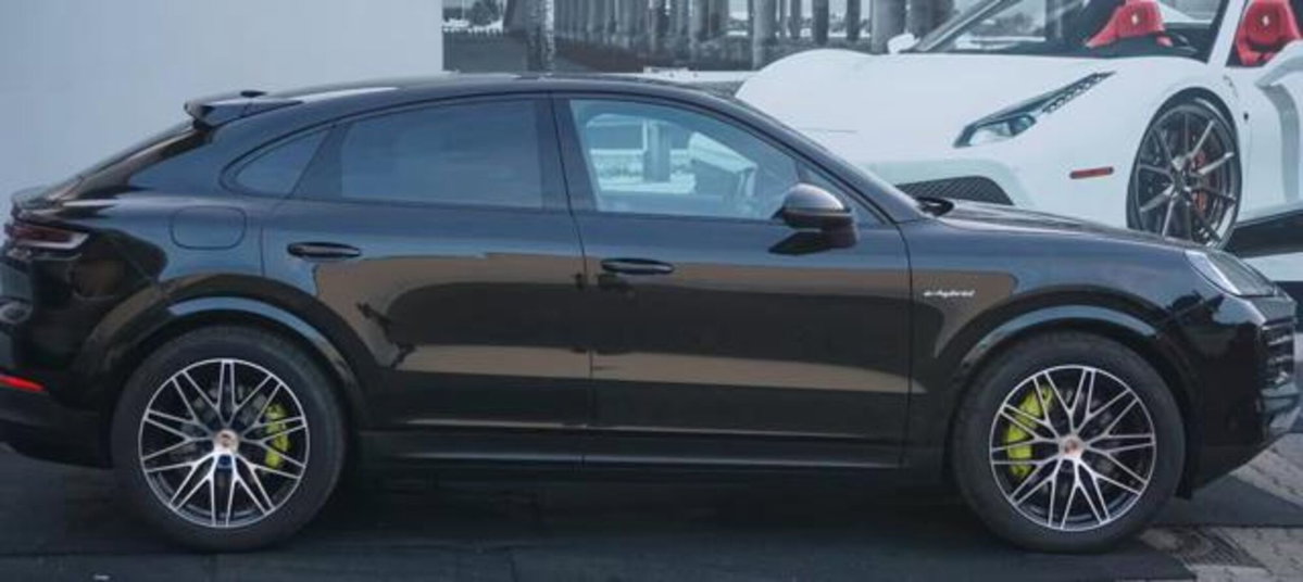 Porsche Cayenne 3.0 e-hybrid tiptronic (2)