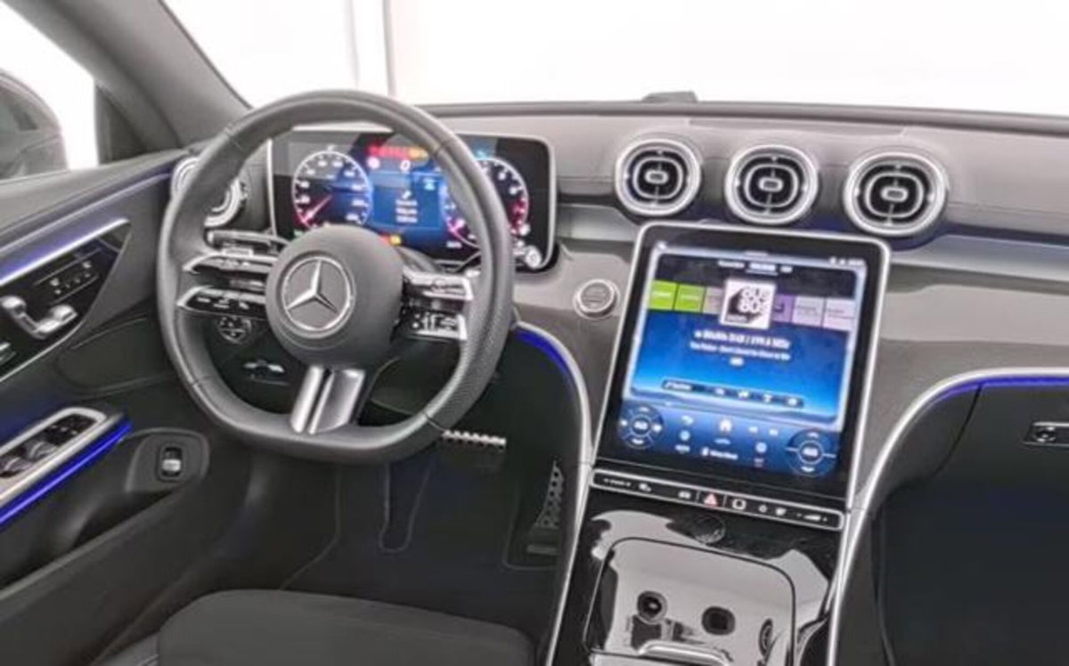 Mercedes-Benz CLE Cabrio 200 AMG Line Advanced auto (5)
