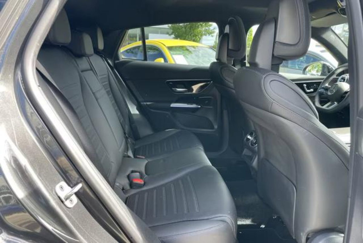Mercedes-Benz GLC 220 d 4Matic Mild Hybrid AMG Premium Plus (10)