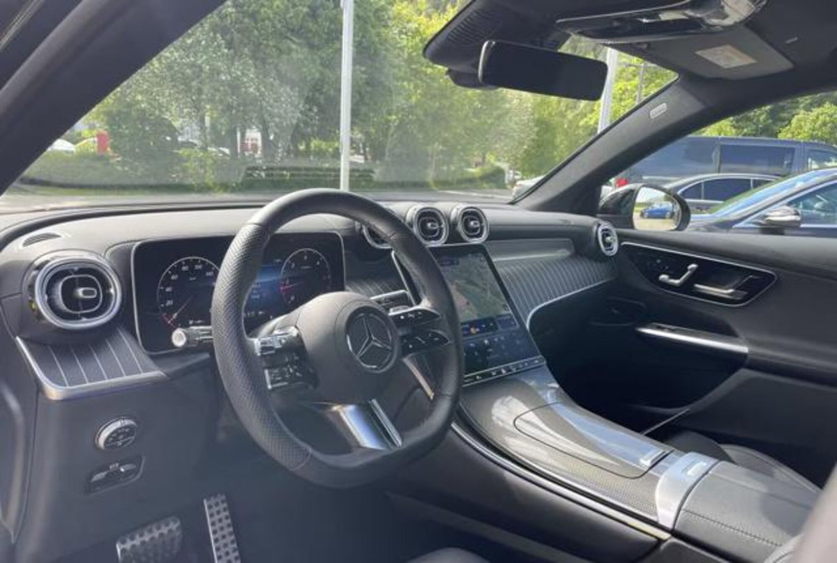 Mercedes-Benz GLC 220 d 4Matic Mild Hybrid AMG Premium Plus (14)