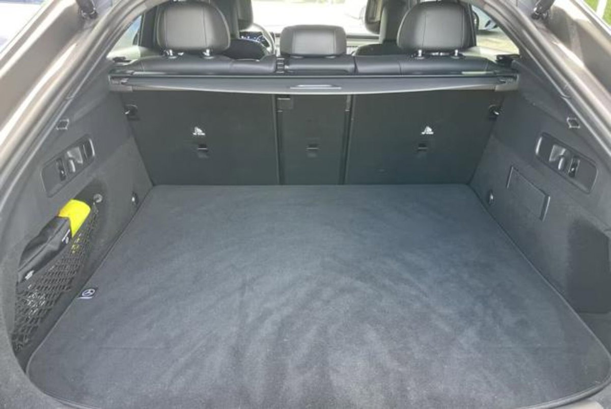 Mercedes-Benz GLC 220 d 4Matic Mild Hybrid AMG Premium Plus (8)