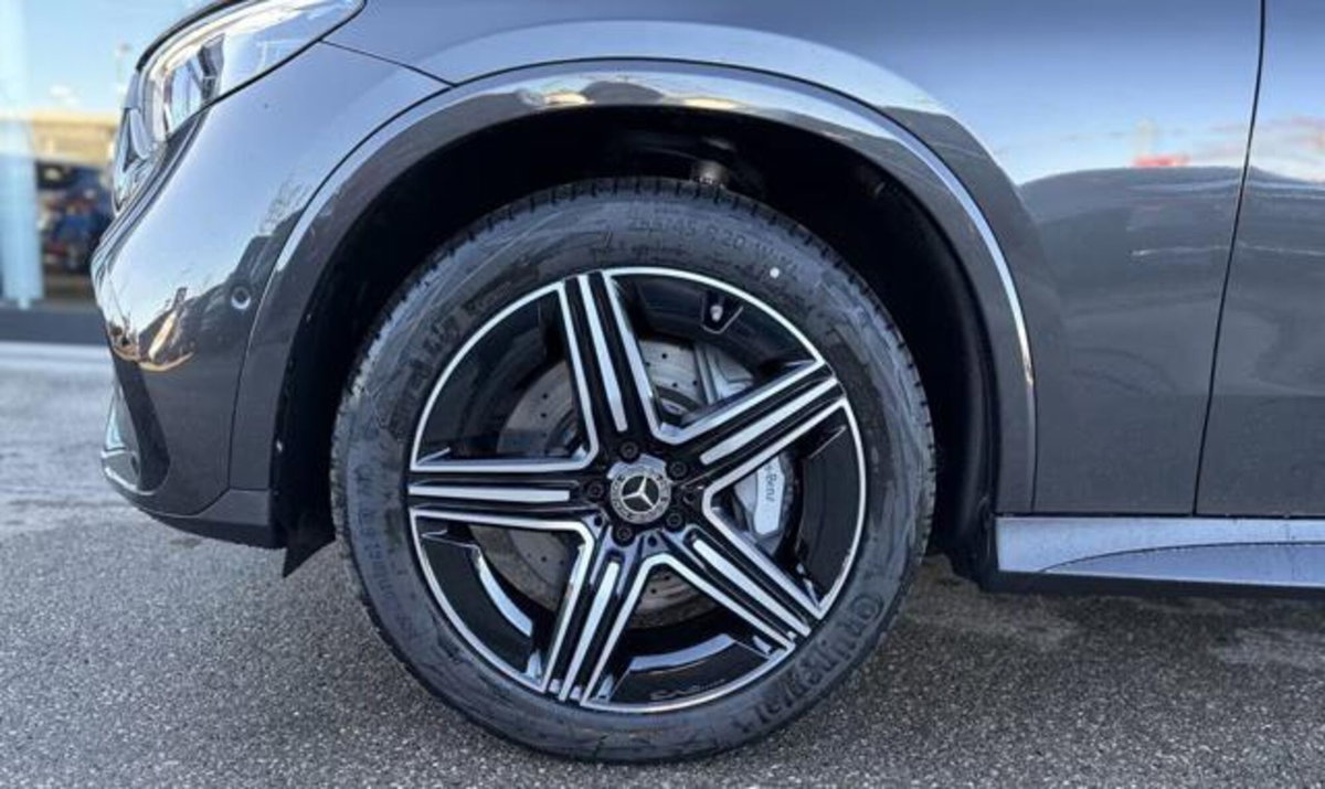 Mercedes-Benz GLC 220 d 4Matic Mild Hybrid AMG Premium Plus (14)