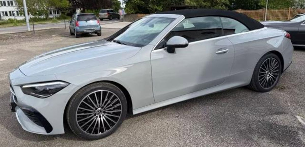 Mercedes-Benz CLE Cabrio 220 d AMG Line Premium Plus auto (3)