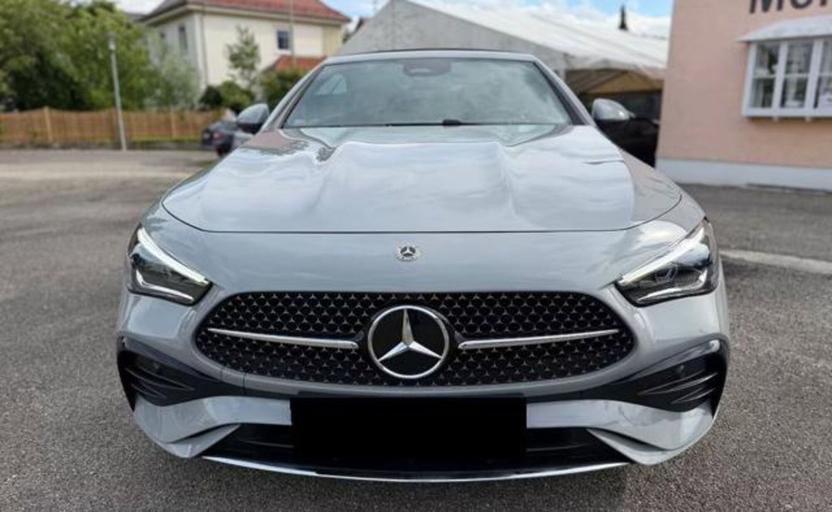 Mercedes-Benz CLE Cabrio 220 d AMG Line Premium Plus auto (7)
