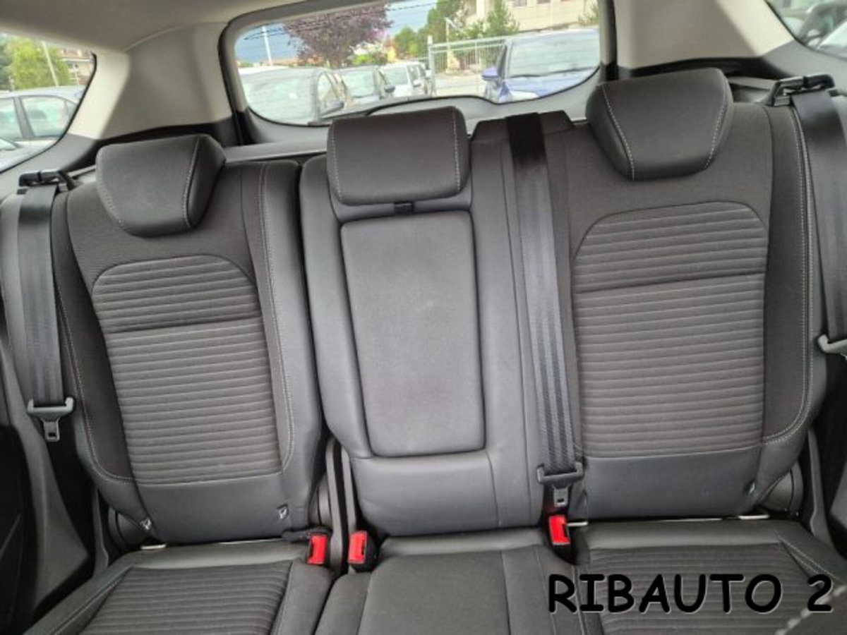 Ford Kuga 2.0 TDCI 150 CV S&S 2WD Vignale (14)