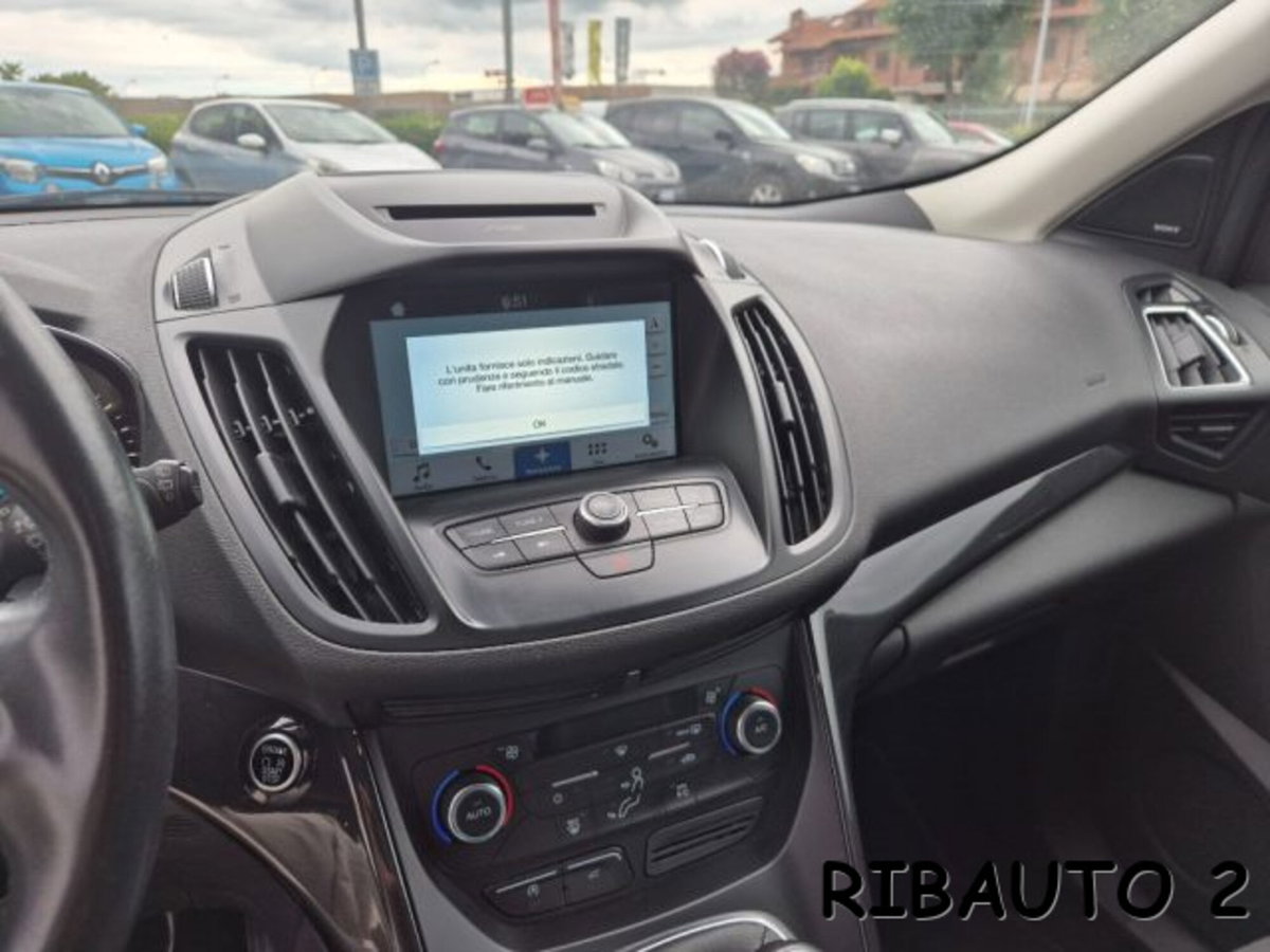 Ford Kuga 2.0 TDCI 150 CV S&S 2WD Vignale (16)