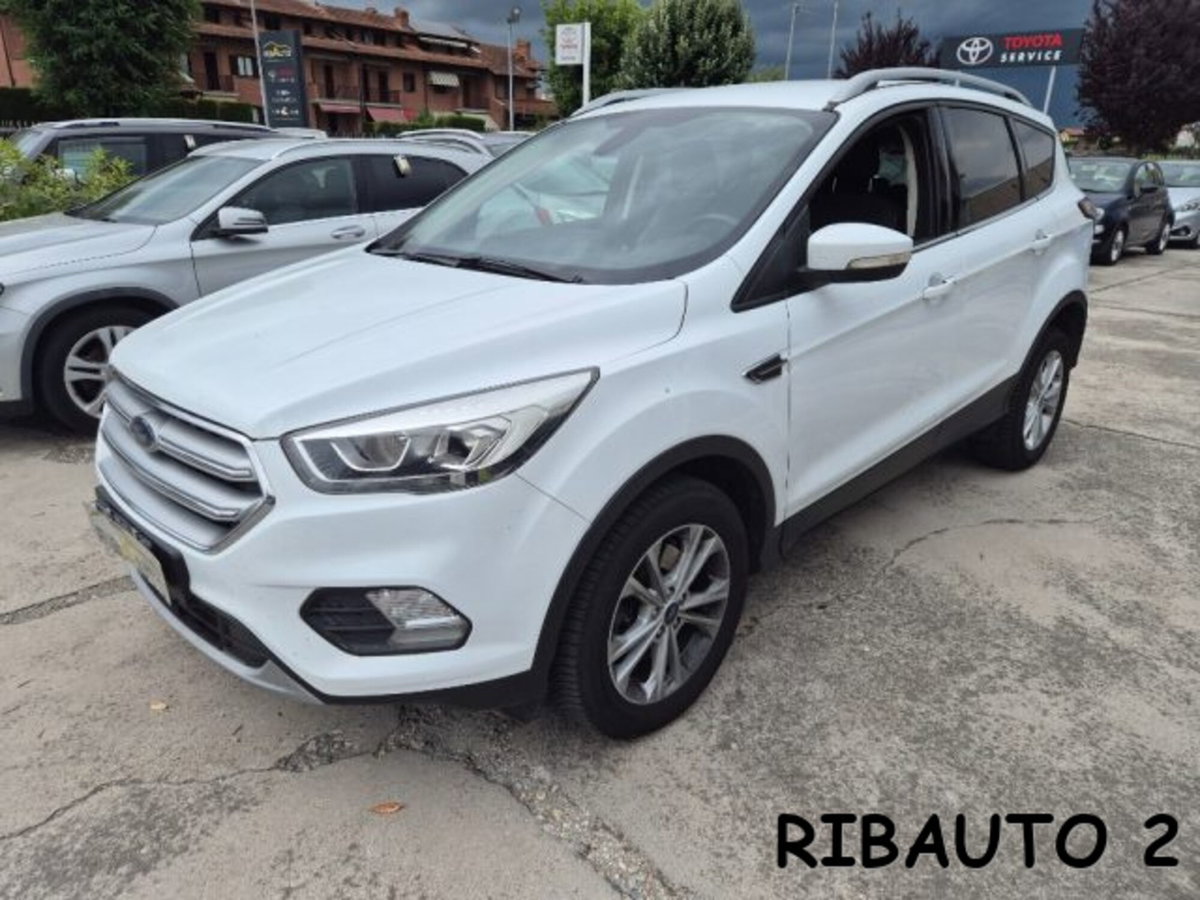 Ford Kuga 2.0 TDCI 150 CV S&S 2WD Vignale (2)