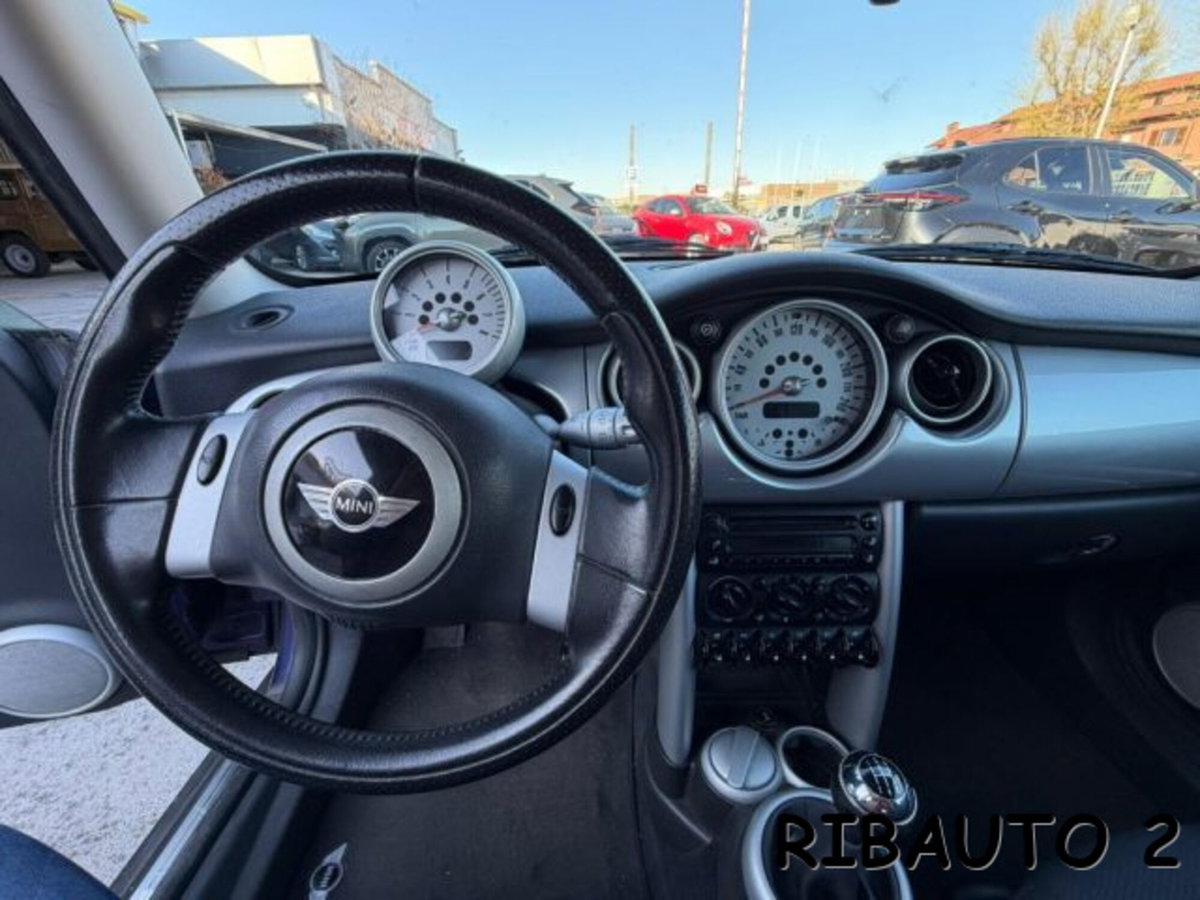 MINI Mini 1.6 16V Cooper (12)