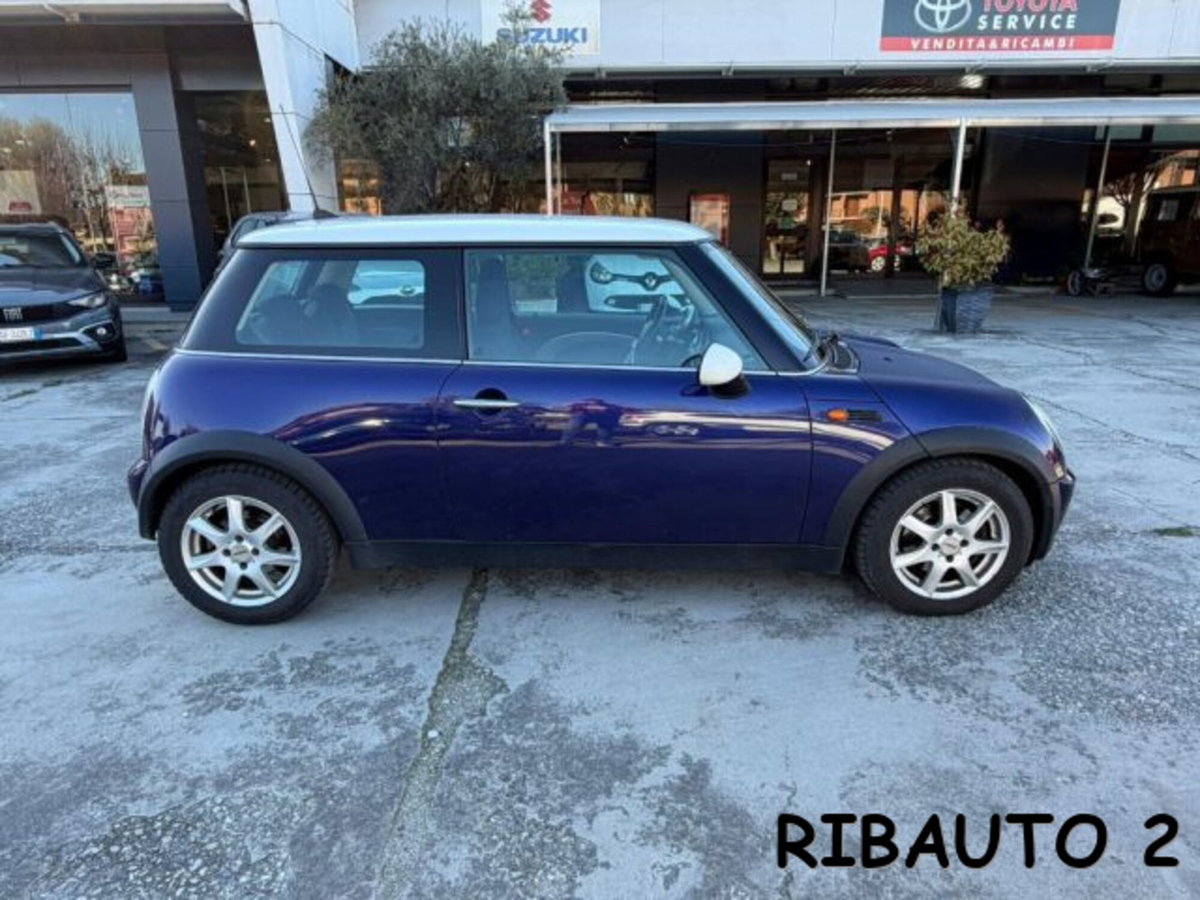 MINI Mini 1.6 16V Cooper (6)