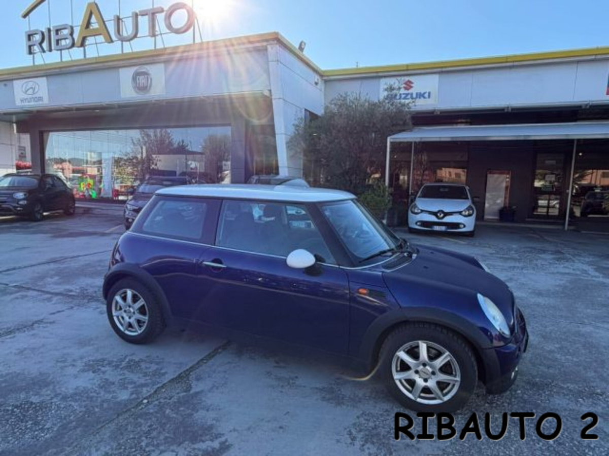 MINI Mini 1.6 16V Cooper (9)