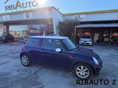 MINI Mini 1.6 16V Cooper (9)