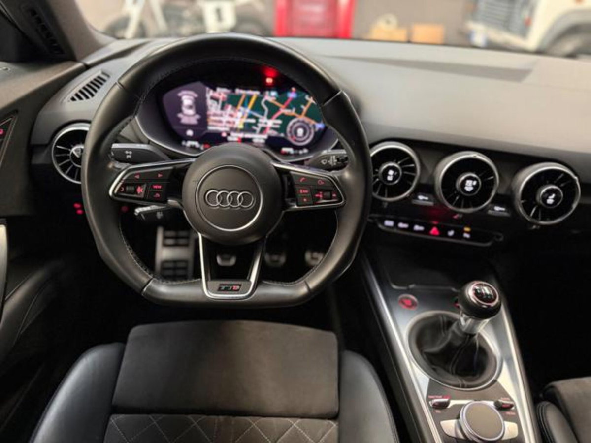 Audi TTS Coupé 2.0 TFSI 310 CV quattro (12)