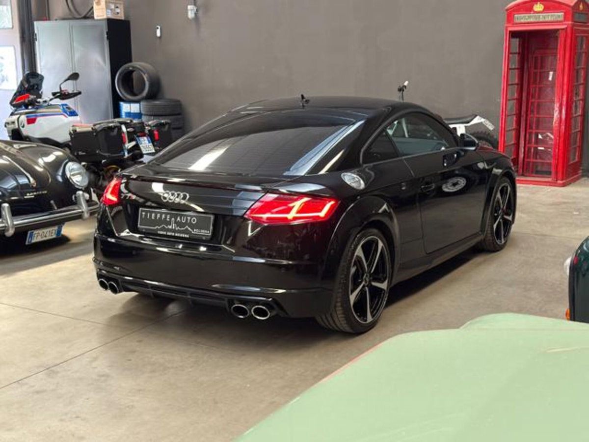 Audi TTS Coupé 2.0 TFSI 310 CV quattro (4)