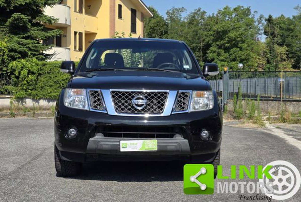 Nissan Navara 2.5 dCi 190CV 4 porte Double Cab Sport (14)