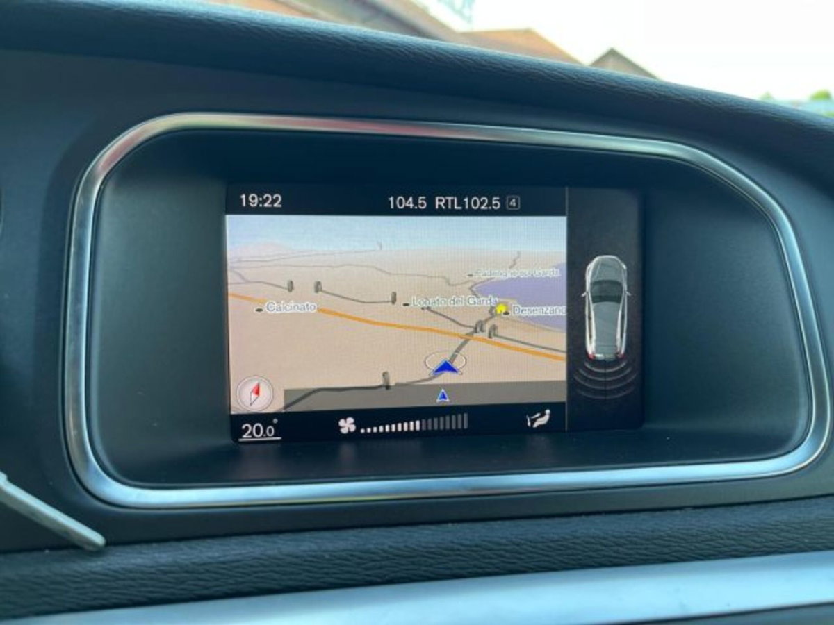 Volvo V40 Cross Country D2 Geartronic Business (10)