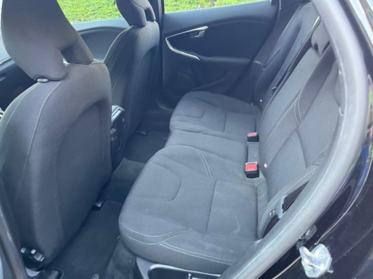 Volvo V40 Cross Country D2 Geartronic Business (6)