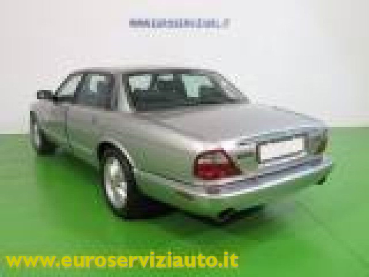Jaguar XJ 4.0 cat Executive (4)