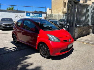 Toyota Aygo 1.turbodiesel 3 porte Sol (2)