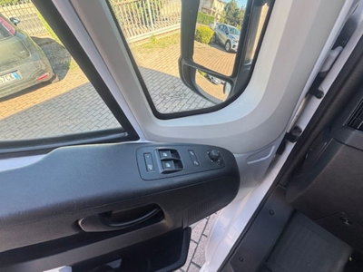 Peugeot Boxer Furgone 330 2.2 BlueHDi 140 S&S PC-TN Furgone Premium (11)