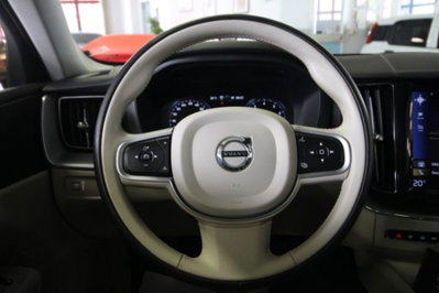 Volvo XC60 B5 AWD Geartronic R-design (13)