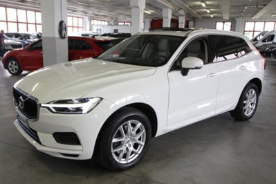 Volvo XC60 B5 AWD Geartronic R-design (2)