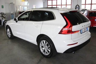 Volvo XC60 B5 AWD Geartronic R-design (4)